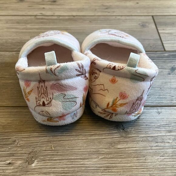 Disney | Frozen 2 Slippers | Size: 7/8 (Toddler) - Picture 2 of 4